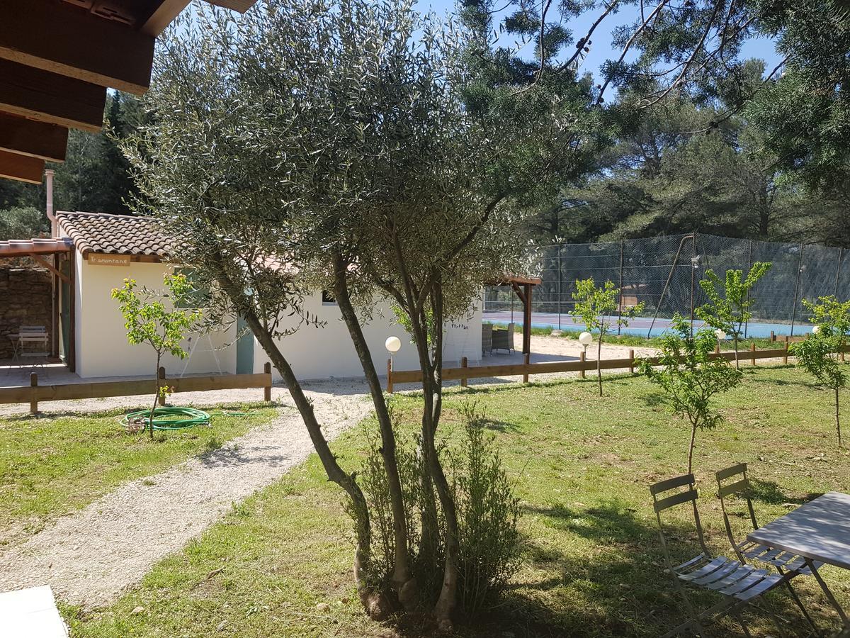 Le Domaine D'alezen Grans