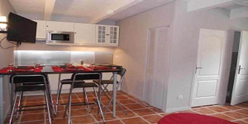 Le Domaine D'alezen Vakantiehuis *